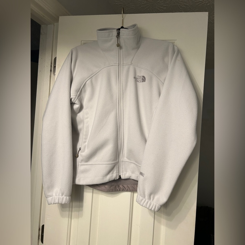 North Face Women’s Windwall Cream and Taupe Jacket